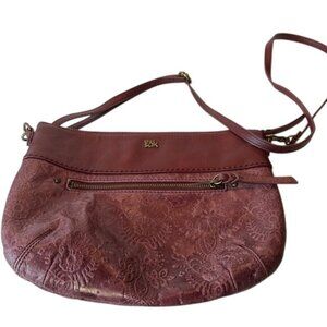 The Sak Oleta Womens Maroon Embossed Leather Crossbody‎ Bag